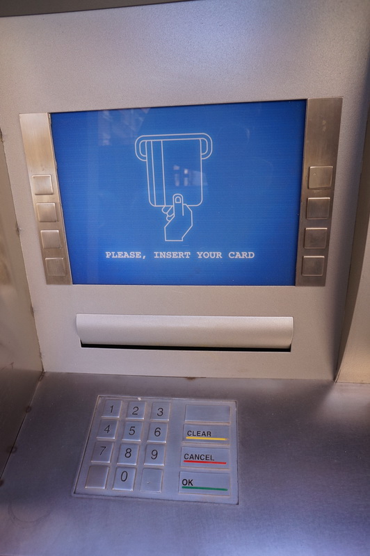 cajero automatico replica metal 174x90x38 base 94x53.5 (185eu.) 1u